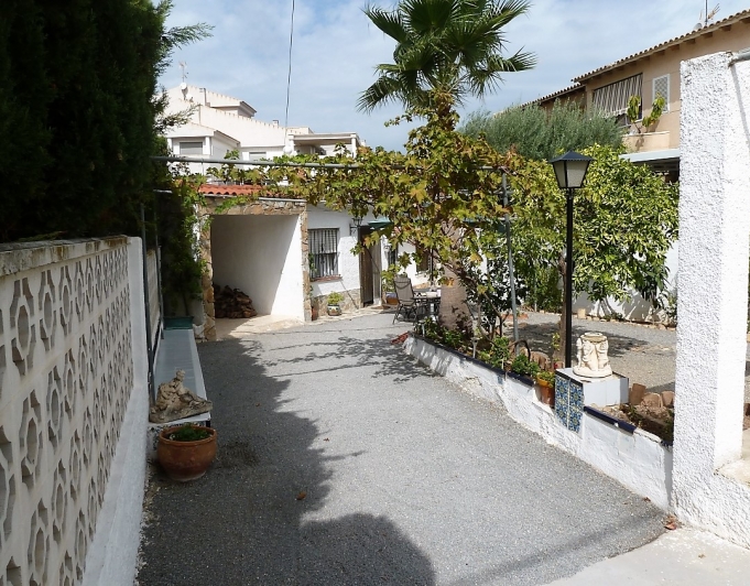 Villa zum Verkauf im Zentrum von Albir