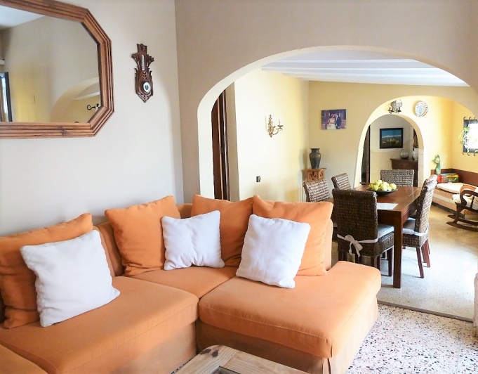 Villa zum Verkauf im Zentrum von Albir