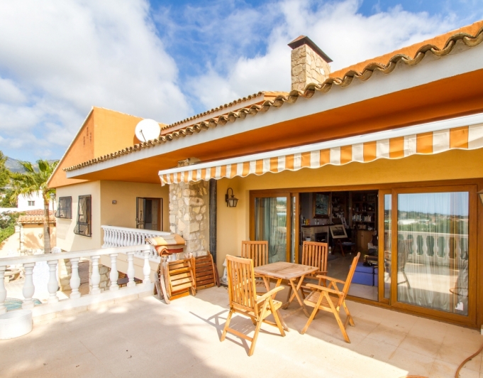 GRAN VILLA EN VENTA EN LA NUCIA