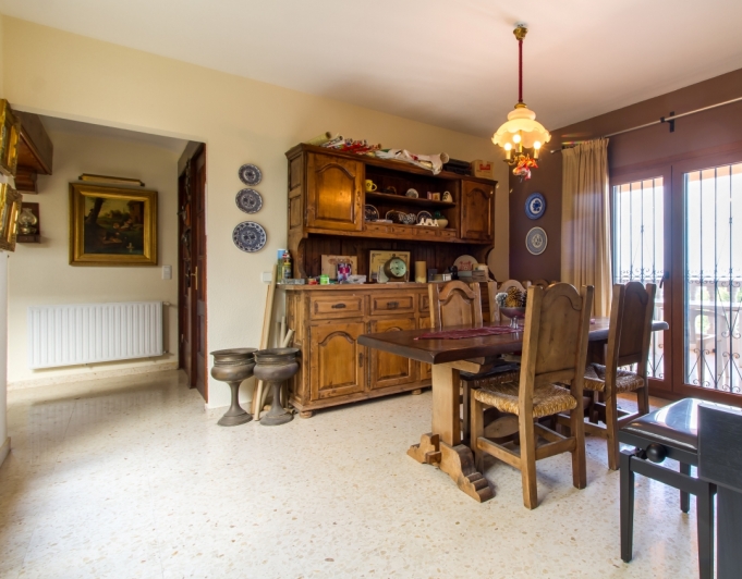 GRAN VILLA EN VENTA EN LA NUCIA