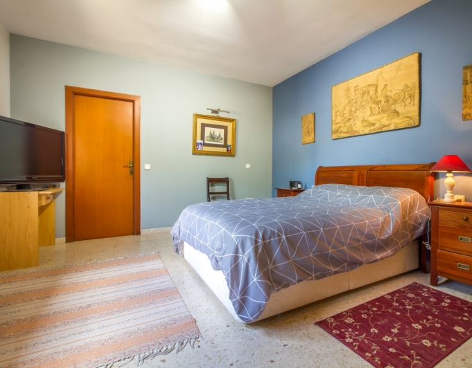 GRAN VILLA EN VENTA EN LA NUCIA