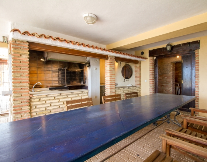 GRAN VILLA EN VENTA EN LA NUCIA