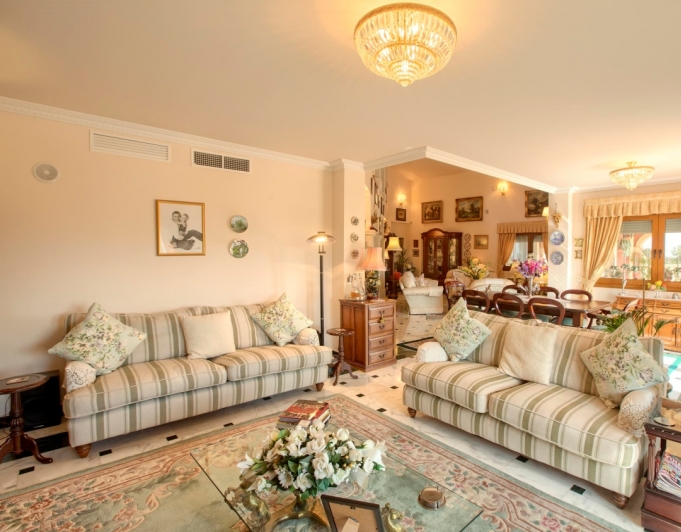 LUXE VILLA TE KOOP IN ALFAZ DEL PI