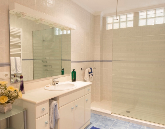 LUXE VILLA TE KOOP IN ALFAZ DEL PI
