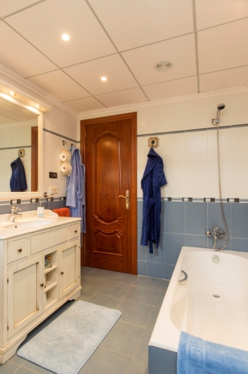 LUXE VILLA TE KOOP IN ALFAZ DEL PI