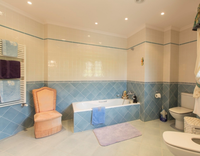 LUXE VILLA TE KOOP IN ALFAZ DEL PI