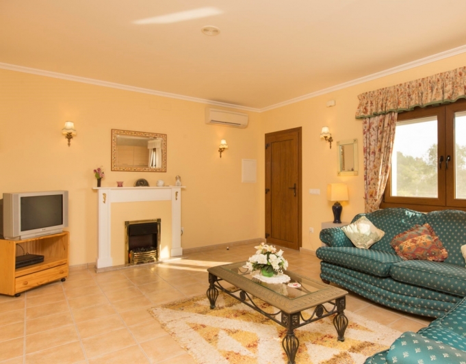 LUXE VILLA TE KOOP IN ALFAZ DEL PI