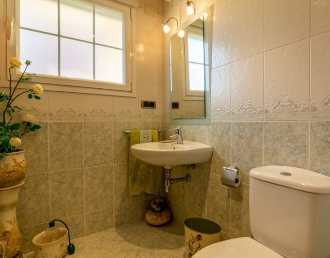 VILLA CON VISTAS PERFECTAS EN VENTA EN LA NUCIA