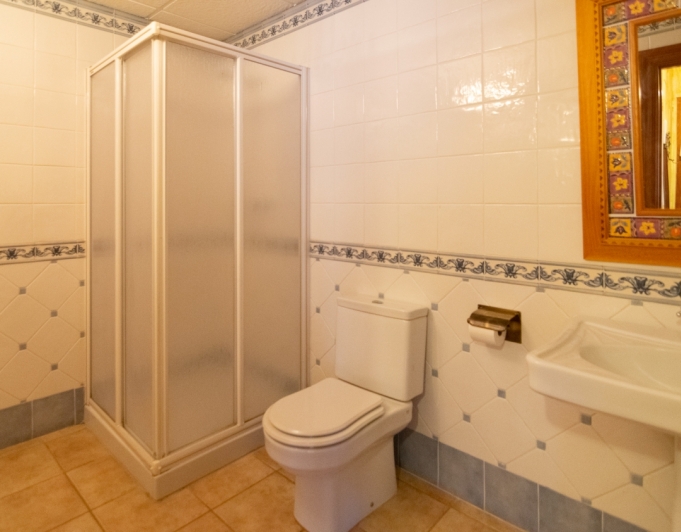 VILLA CON VISTAS PERFECTAS EN VENTA EN LA NUCIA