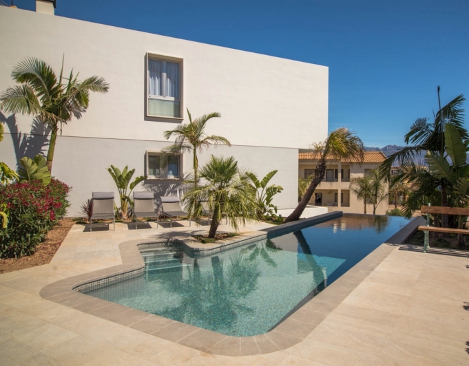 LARGE SEMI-DETACHED VILLA FOR SALE IN ALBIR