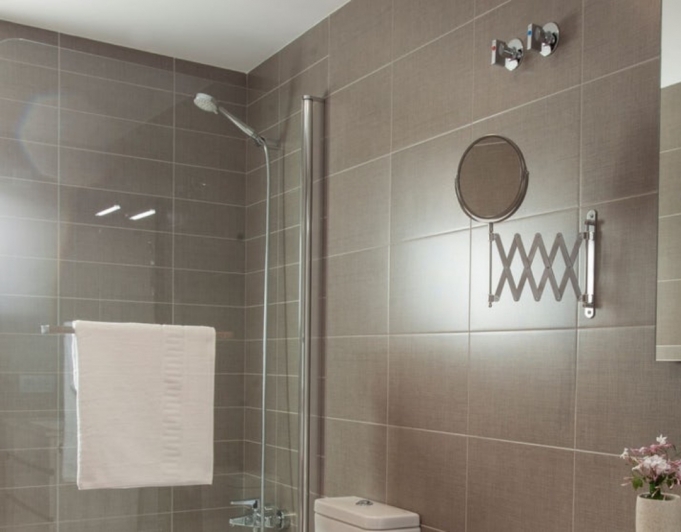 LARGE SEMI-DETACHED VILLA FOR SALE IN ALBIR