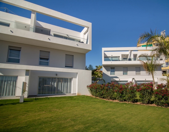 LARGE SEMI-DETACHED VILLA FOR SALE IN ALBIR