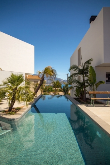 LARGE SEMI-DETACHED VILLA FOR SALE IN ALBIR