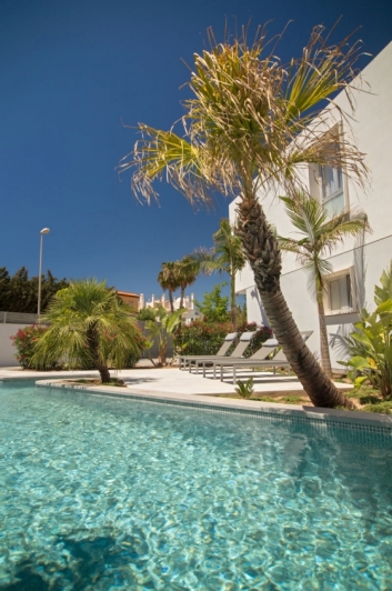 LARGE SEMI-DETACHED VILLA FOR SALE IN ALBIR
