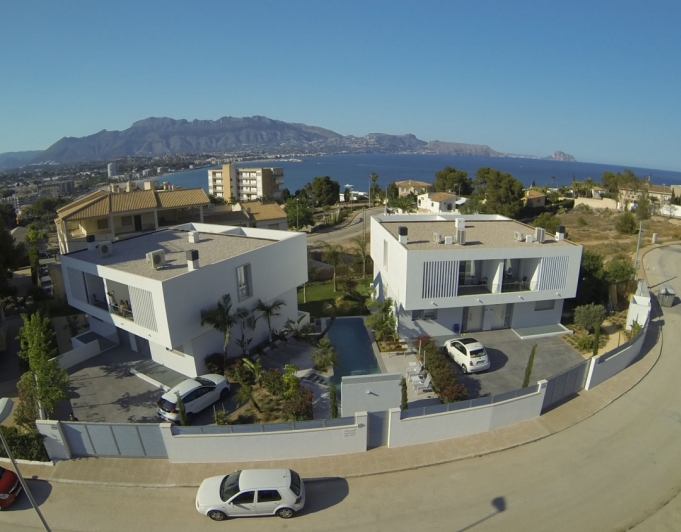 LARGE SEMI-DETACHED VILLA FOR SALE IN ALBIR