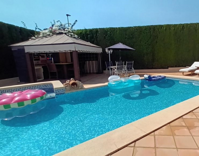 Gran chalet independiente de lujo en venta en Alfaz del Pi