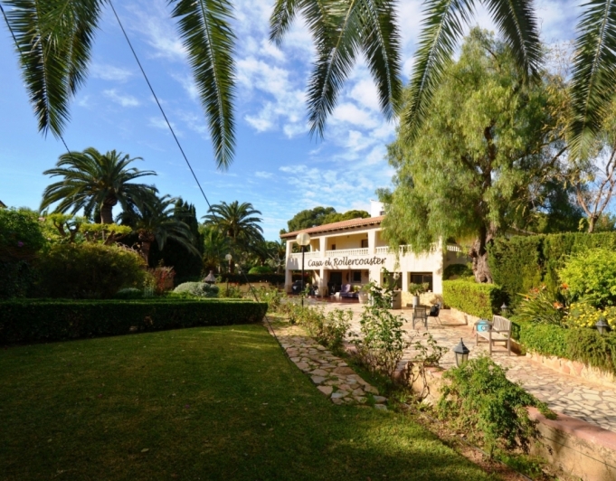 Hermosa Villa Rustica  en venta en Alfaz del pi
