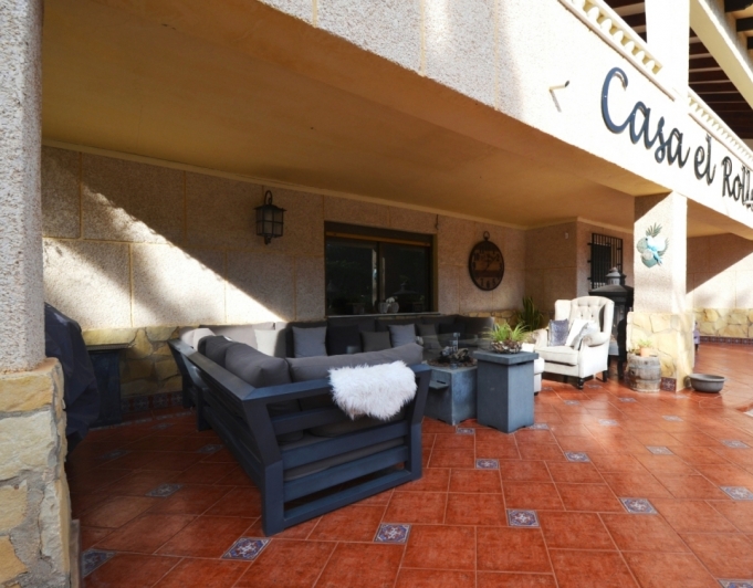 Hermosa Villa Rustica  en venta en Alfaz del pi