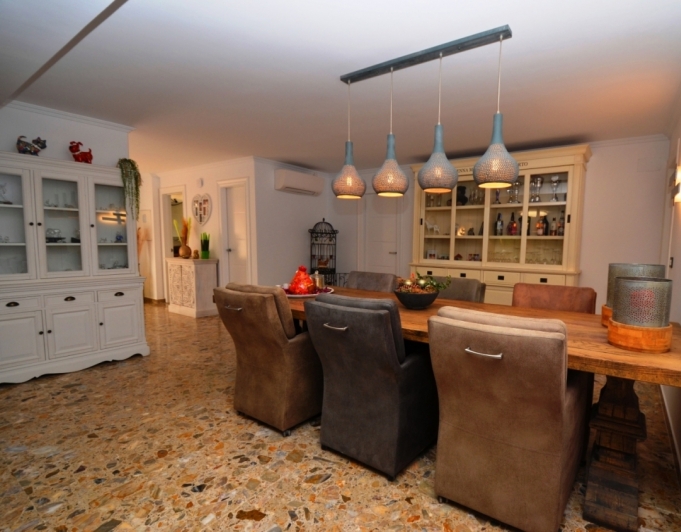 Hermosa Villa Rustica  en venta en Alfaz del pi