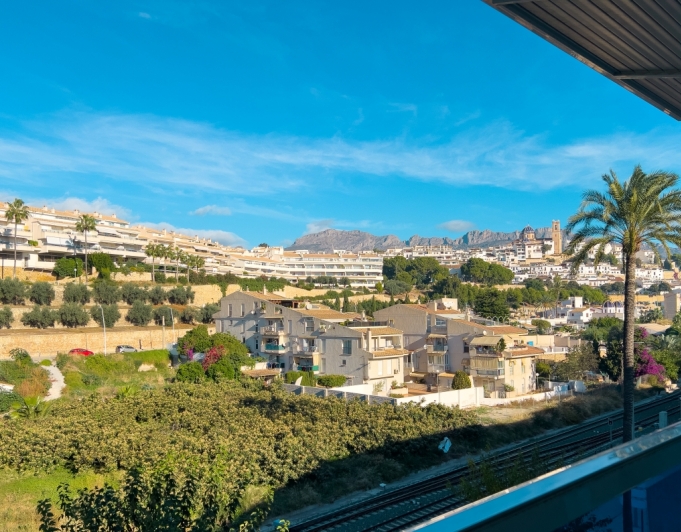 AMPLIO APARTAMENTO EN VENTA EN ALTEA PLAYA