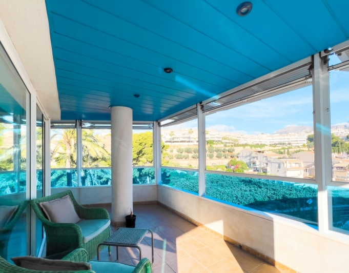 AMPLIO APARTAMENTO EN VENTA EN ALTEA PLAYA
