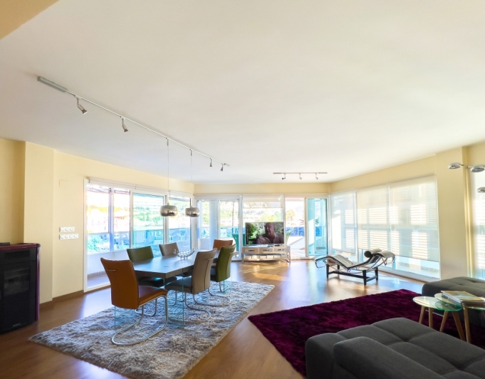 AMPLIO APARTAMENTO EN VENTA EN ALTEA PLAYA