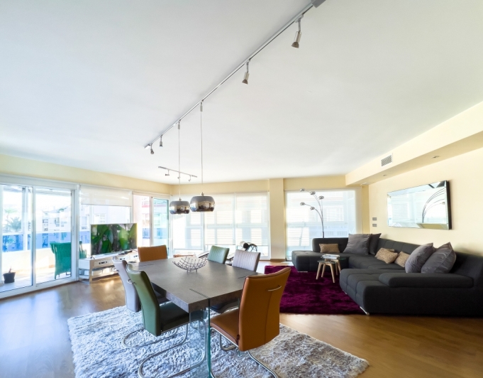 AMPLIO APARTAMENTO EN VENTA EN ALTEA PLAYA