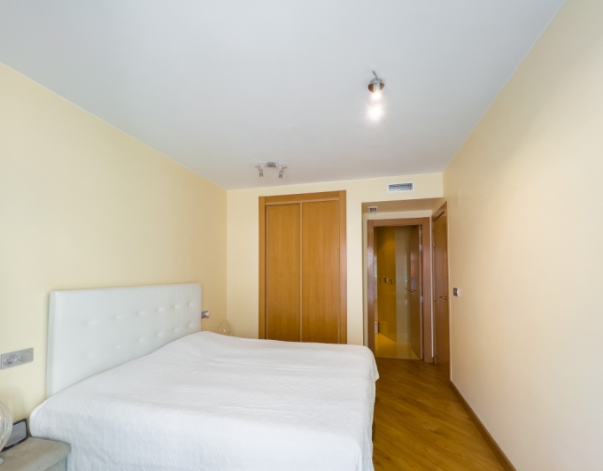 AMPLIO APARTAMENTO EN VENTA EN ALTEA PLAYA