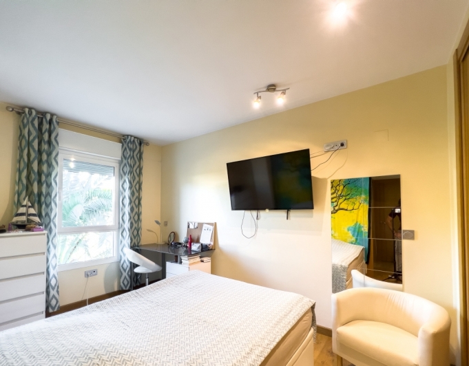 AMPLIO APARTAMENTO EN VENTA EN ALTEA PLAYA