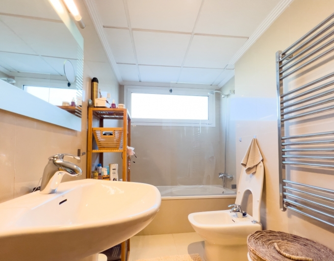 AMPLIO APARTAMENTO EN VENTA EN ALTEA PLAYA