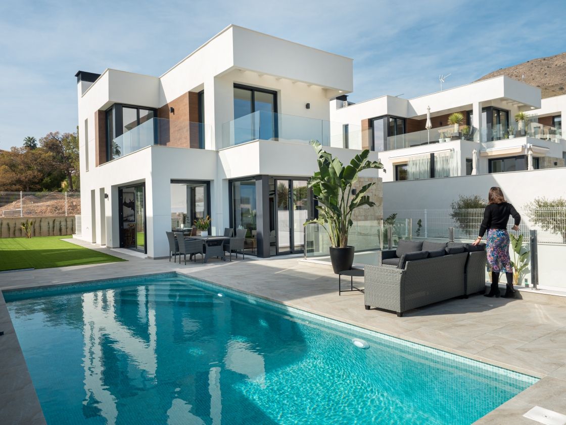 NUEVO RESIDENCIAL DE VILLAS MODERNAS EN VENTA EN FINESTRAT