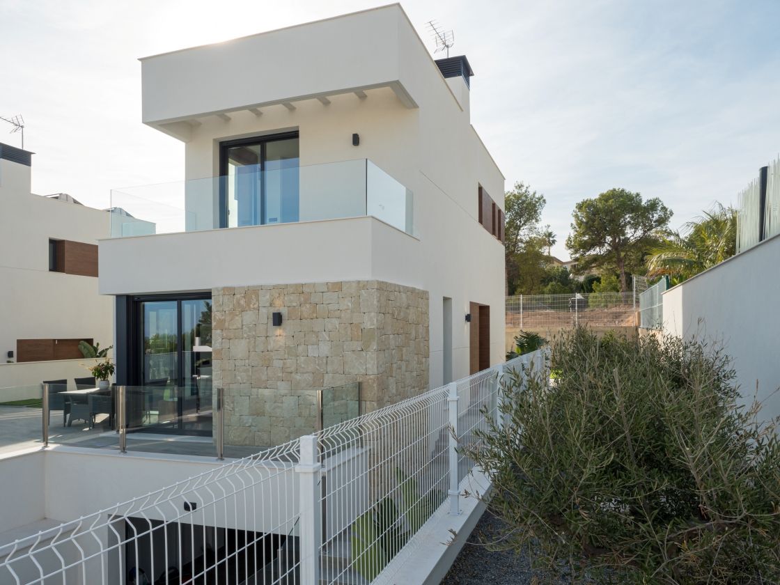 NUEVO RESIDENCIAL DE VILLAS MODERNAS EN VENTA EN FINESTRAT