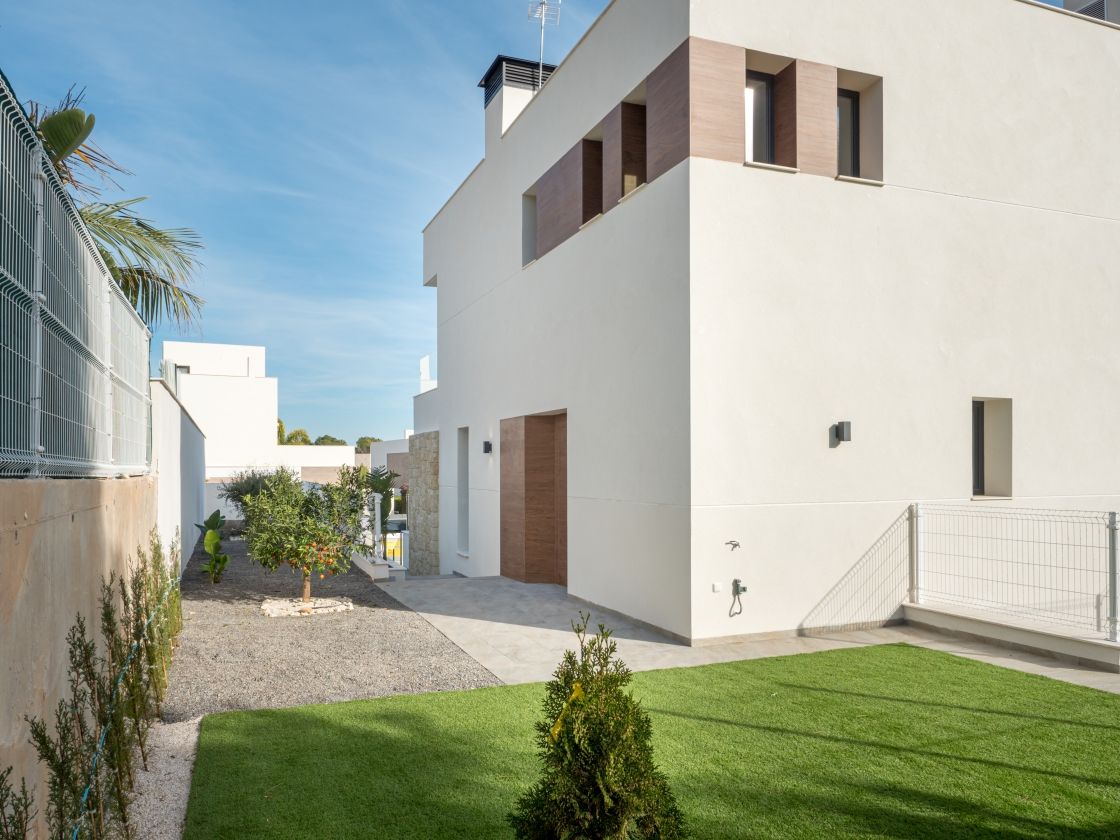 NUEVO RESIDENCIAL DE VILLAS MODERNAS EN VENTA EN FINESTRAT