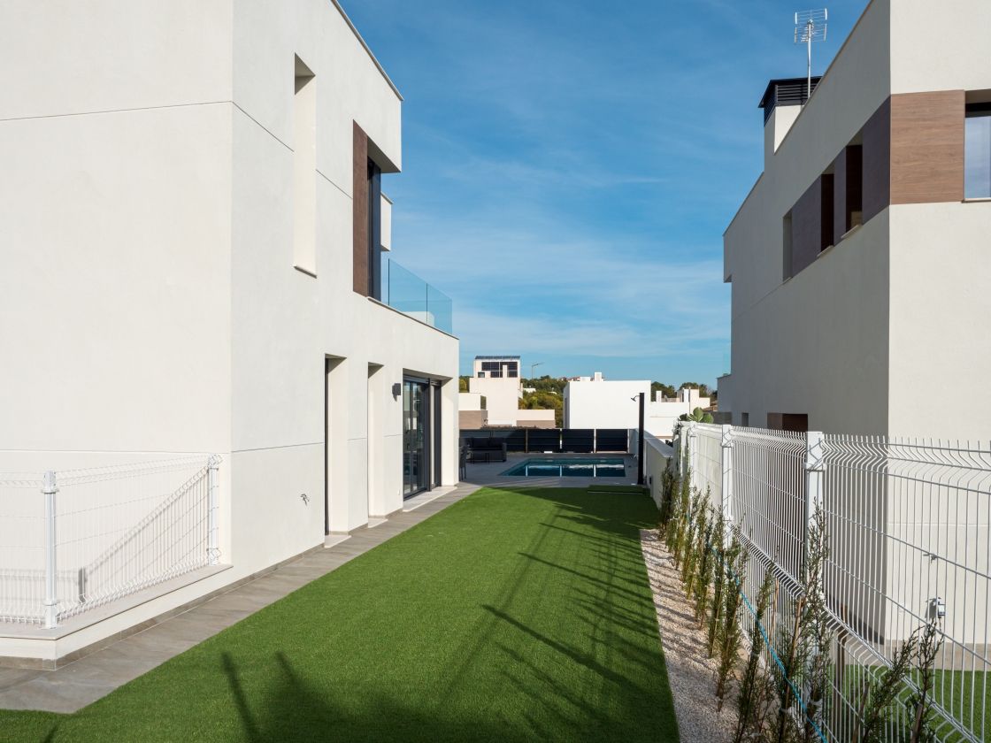 NUEVO RESIDENCIAL DE VILLAS MODERNAS EN VENTA EN FINESTRAT