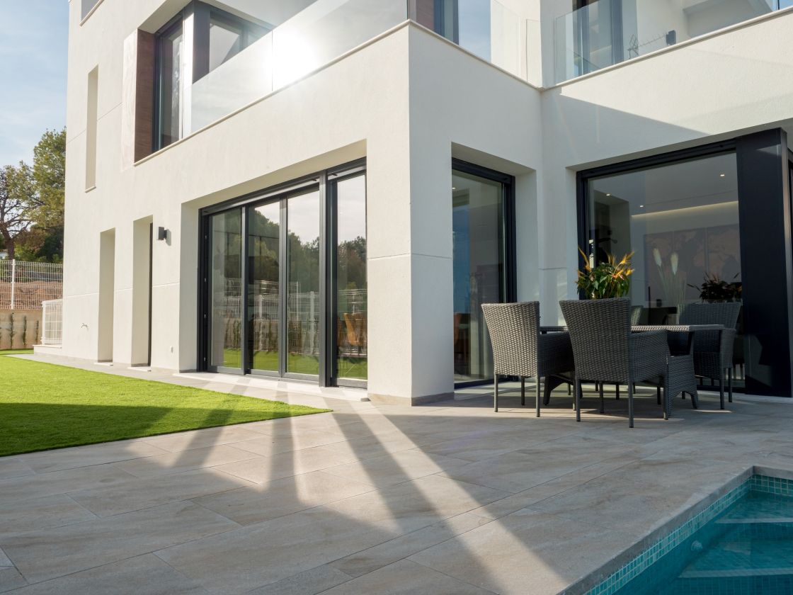 NUEVO RESIDENCIAL DE VILLAS MODERNAS EN VENTA EN FINESTRAT