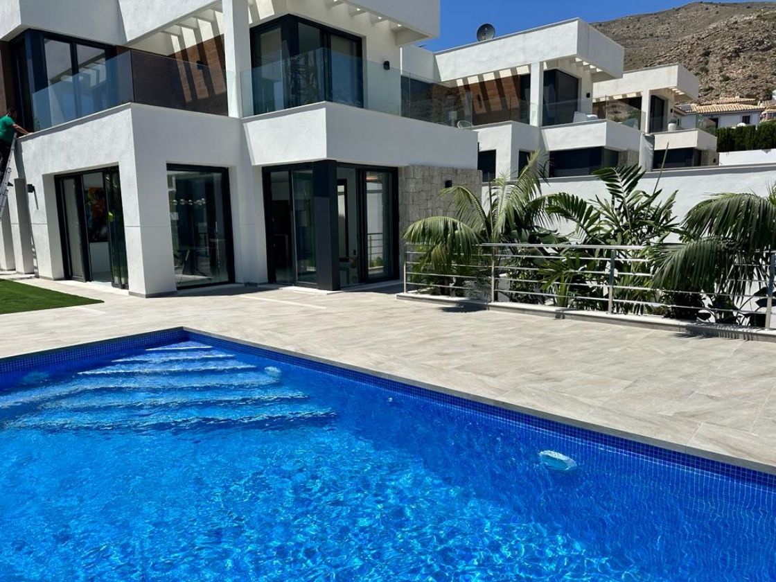 VILLAS MODERNAS EN VENTA EN  FINESTRAT (sierra cortina)
