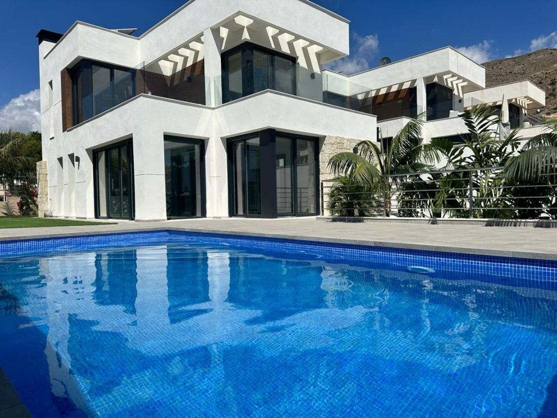 VILLAS MODERNAS EN VENTA EN  FINESTRAT (sierra cortina)
