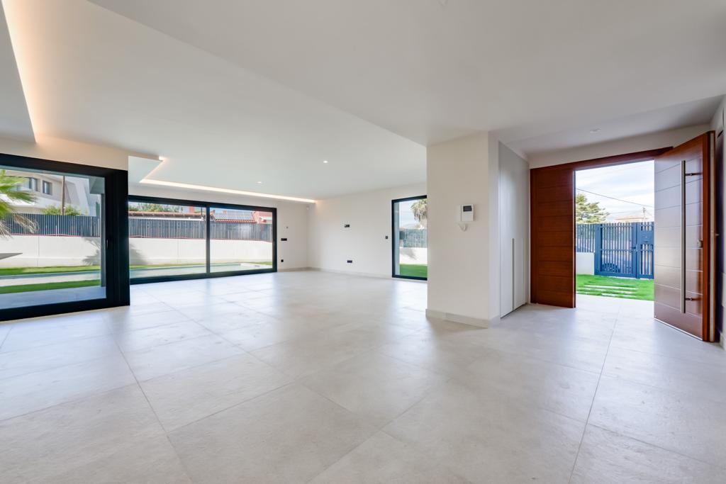 Espectacular villa en venta en EL  ALBIR