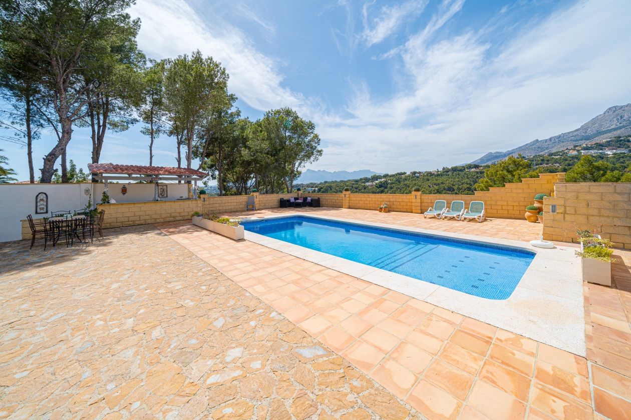 MARAVILLOSA VILLA EN VENTA EN ALTEA