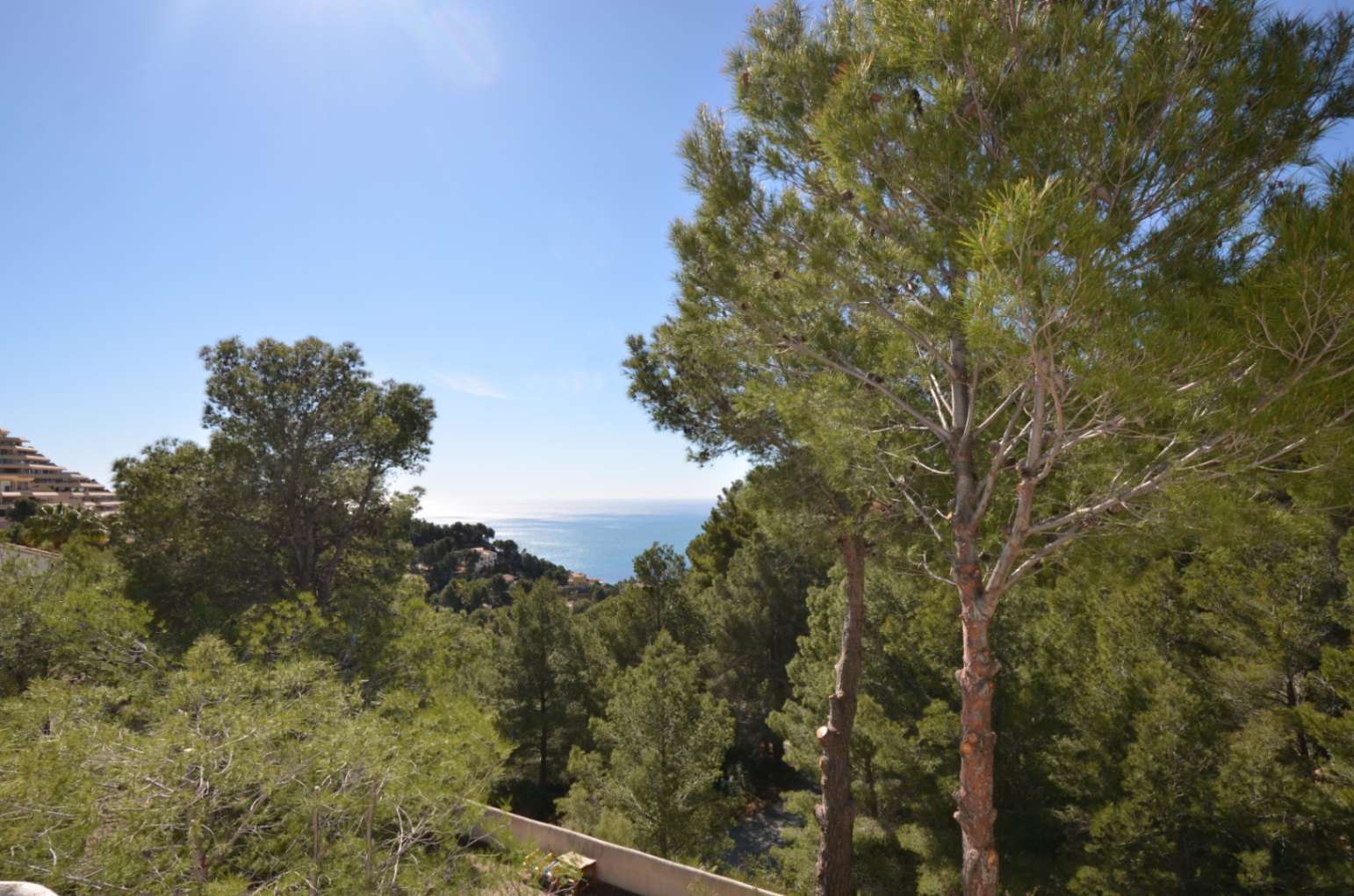 Terrain plat avec vue sur la mer dans la Sierra de Altea