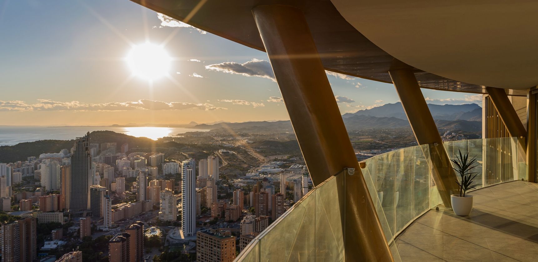 APARTAMENTOS DE LUJO  EN VENTA EN BENIDORM
