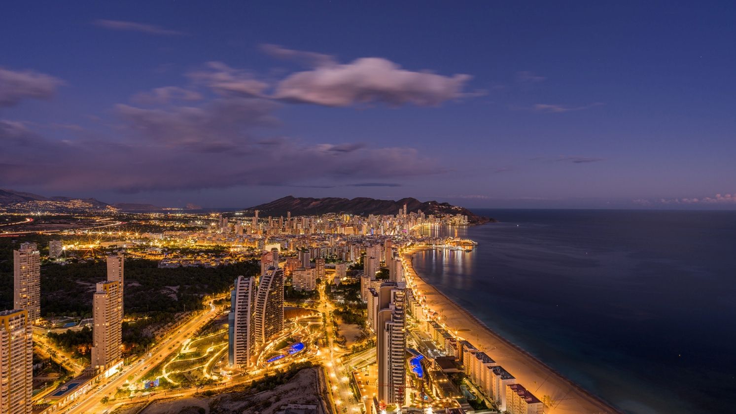 APARTAMENTOS DE LUJO  EN VENTA EN BENIDORM