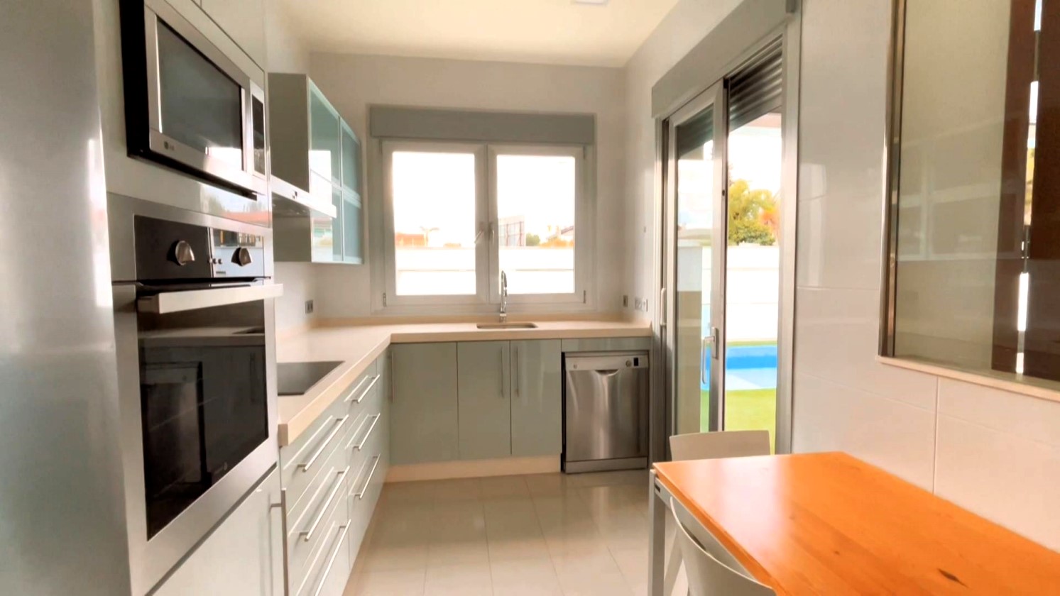 GRAN VILLA EN VENTA EN ALICANTE