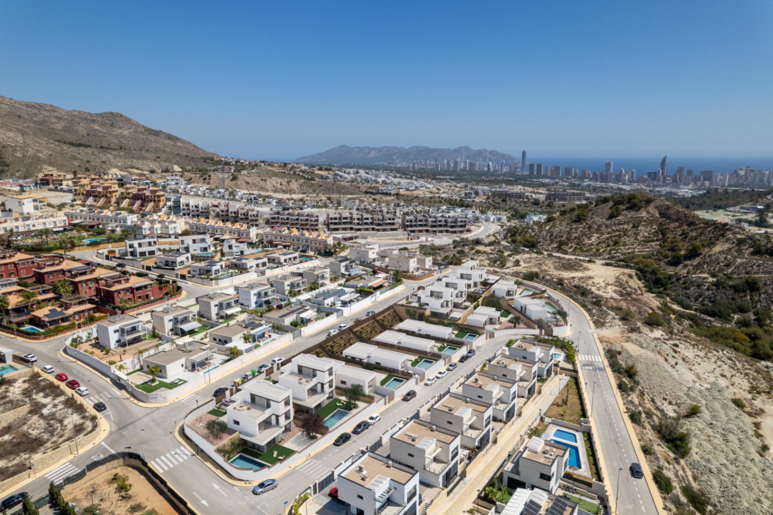 Villas  modernas independientes en venta  en Finestrat