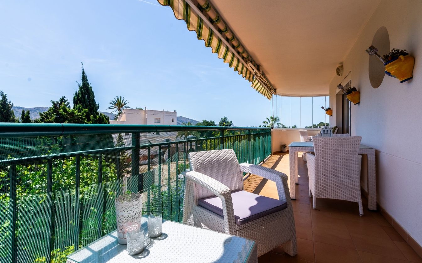 APARTAMENTO DE 3 DORMITORIOS EN VENTA EN  ALFAZ DEL PI