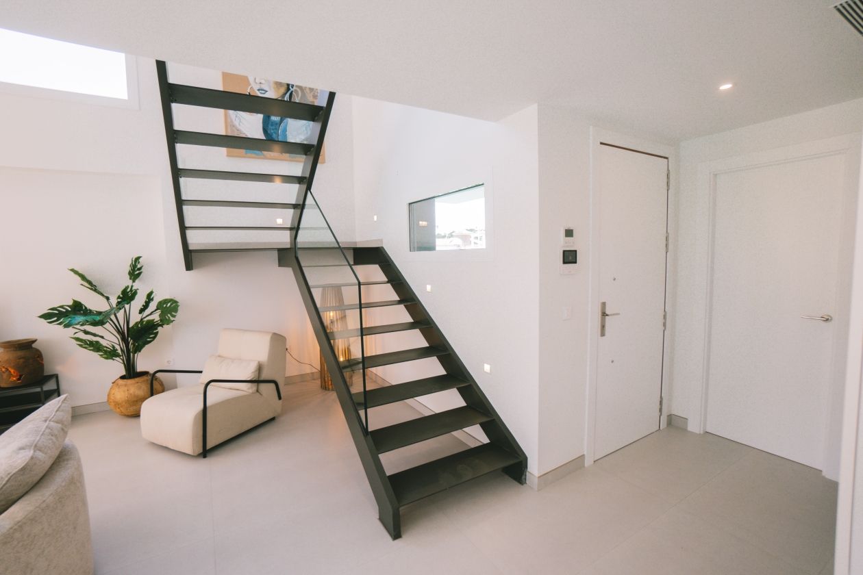 VILLAS  MODERNAS independientes en venta  en Finestrat-Benidorm.