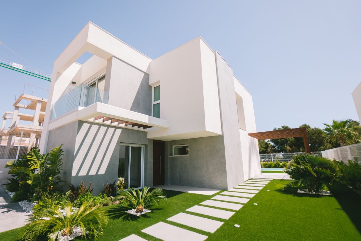 VILLAS  MODERNAS independientes en venta  en Finestrat-Benidorm.