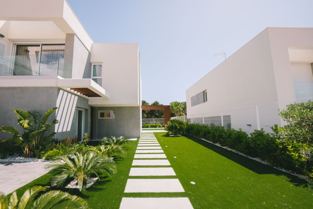 VILLAS  MODERNAS independientes en venta  en Finestrat-Benidorm.