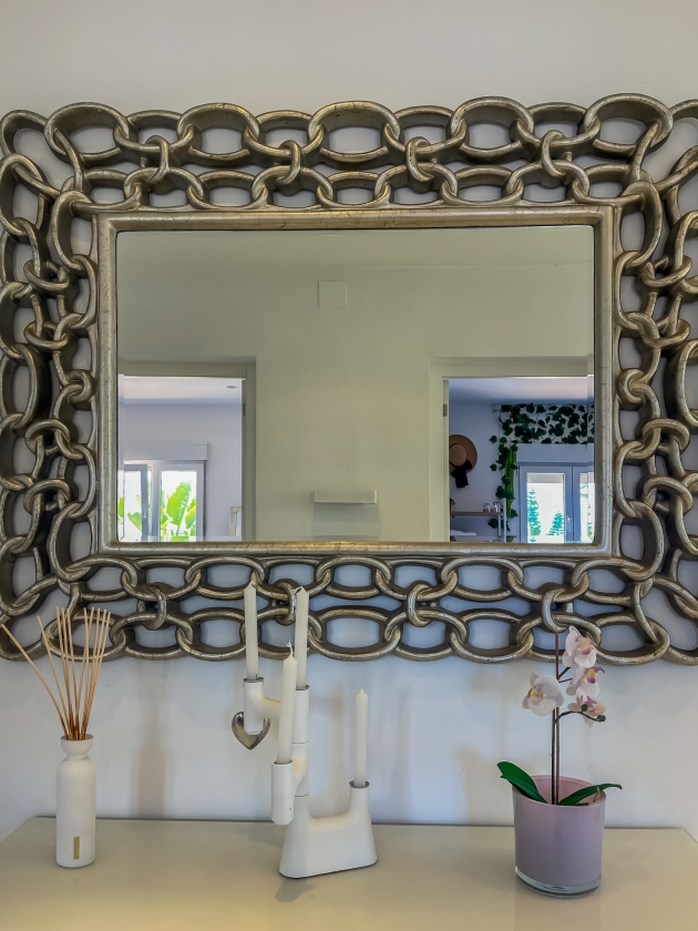 AMPLIA VILLA CON APARTAMENTO DE INVITADOS  EN VENTA EN LA NUCIA
