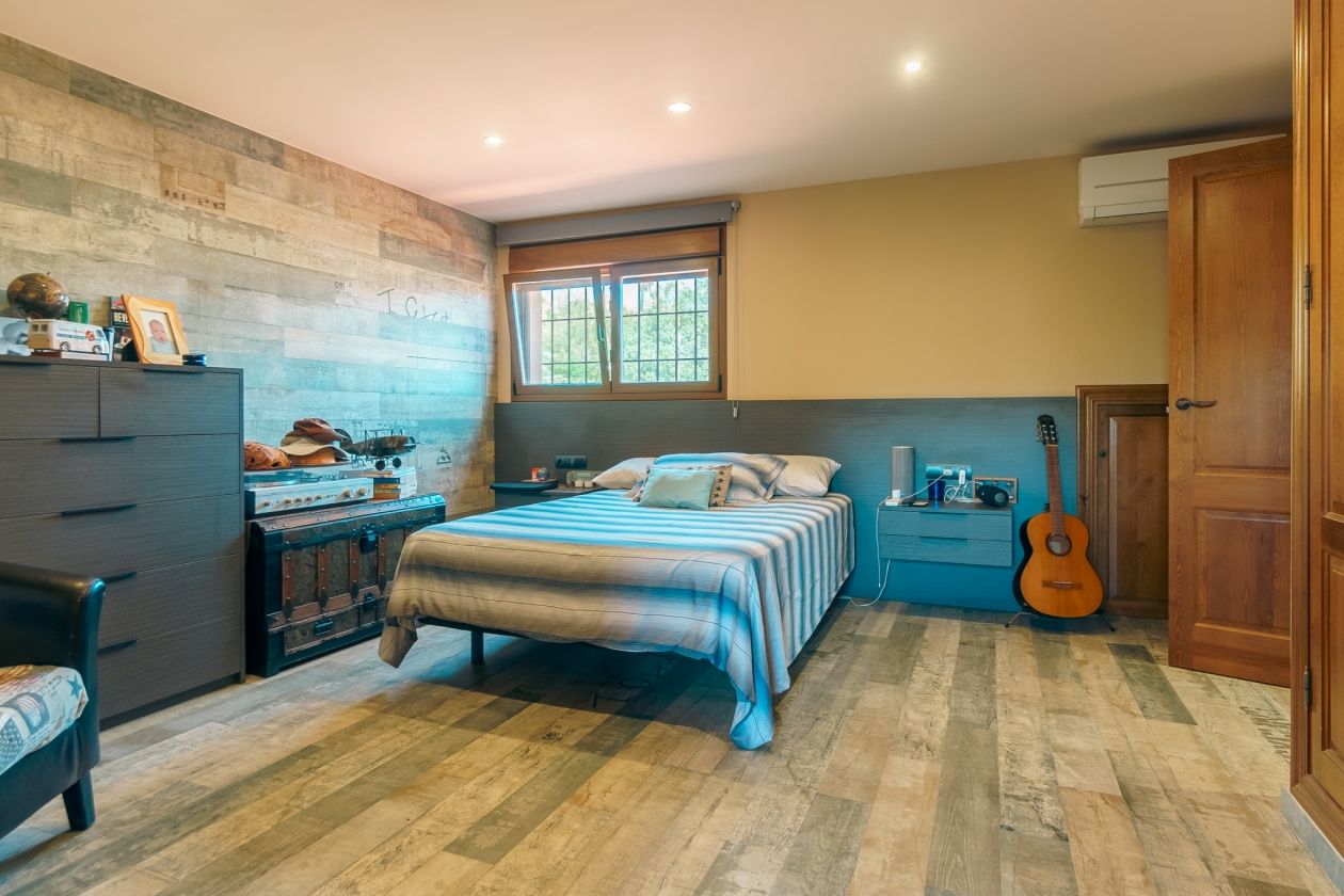 Impresionante chalet estilo rústico en venta  La Nucia